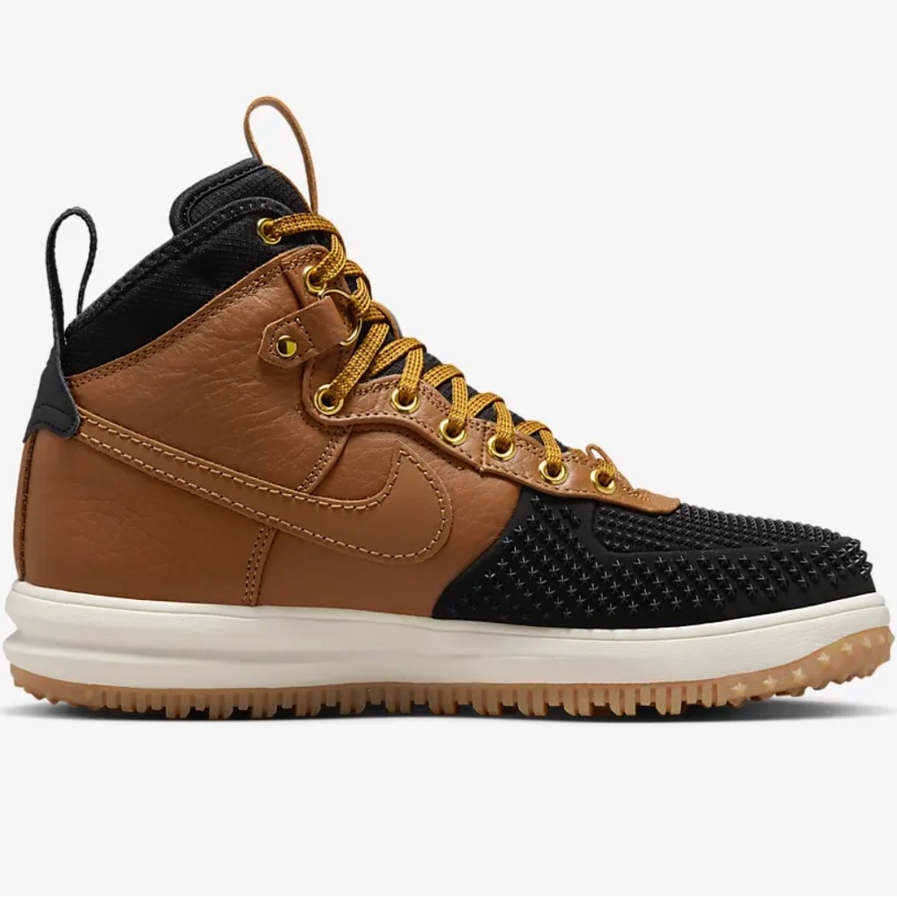 Nike Men's Black and Brown High-Top Shoes